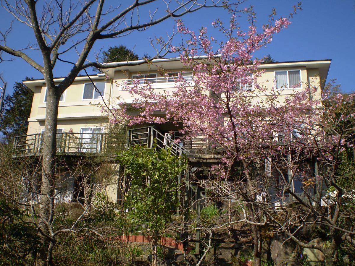 Chiisana Hotel Hanaikada Ito  Exterior foto